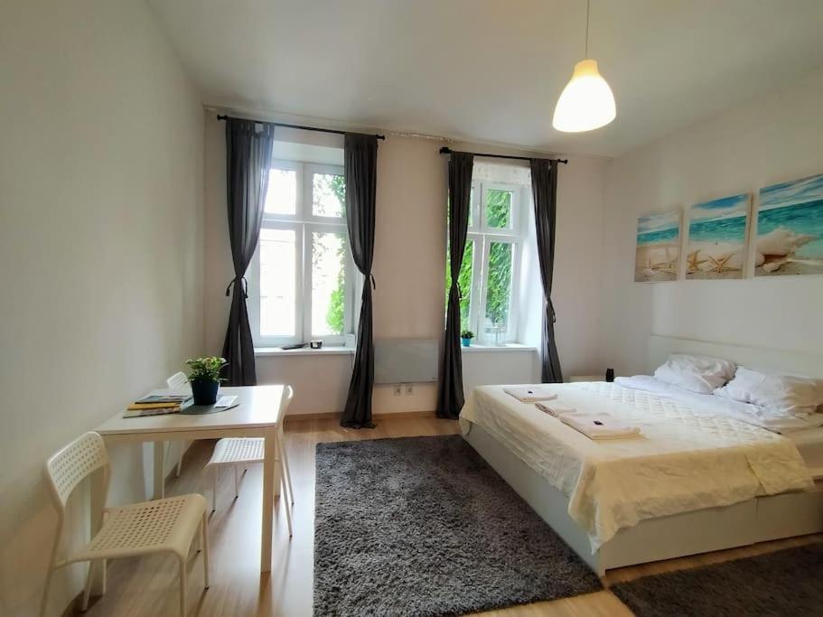 Bright Josefa Apartments For Two Krasków Dış mekan fotoğraf